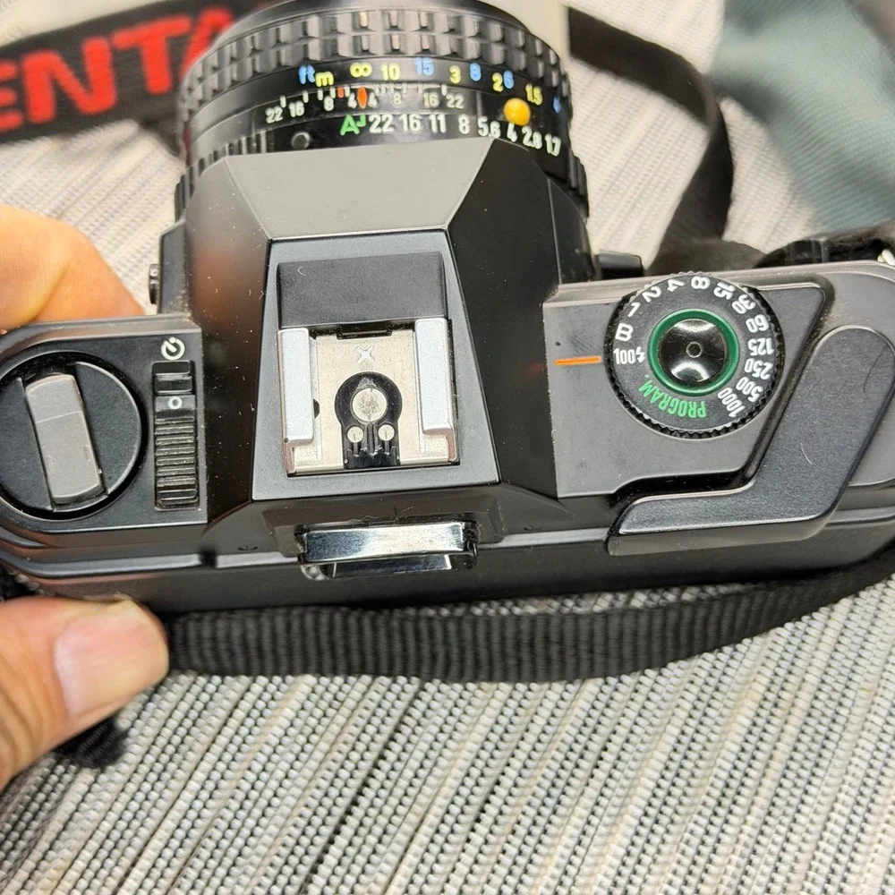 Pentax P3 35mm SLR Film Camera SMC Pentax-A 50mm f1.7 Lens Flash Bag Bundle